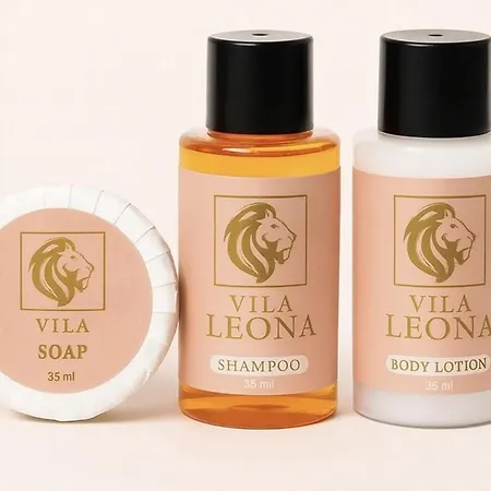 Leona Villa *